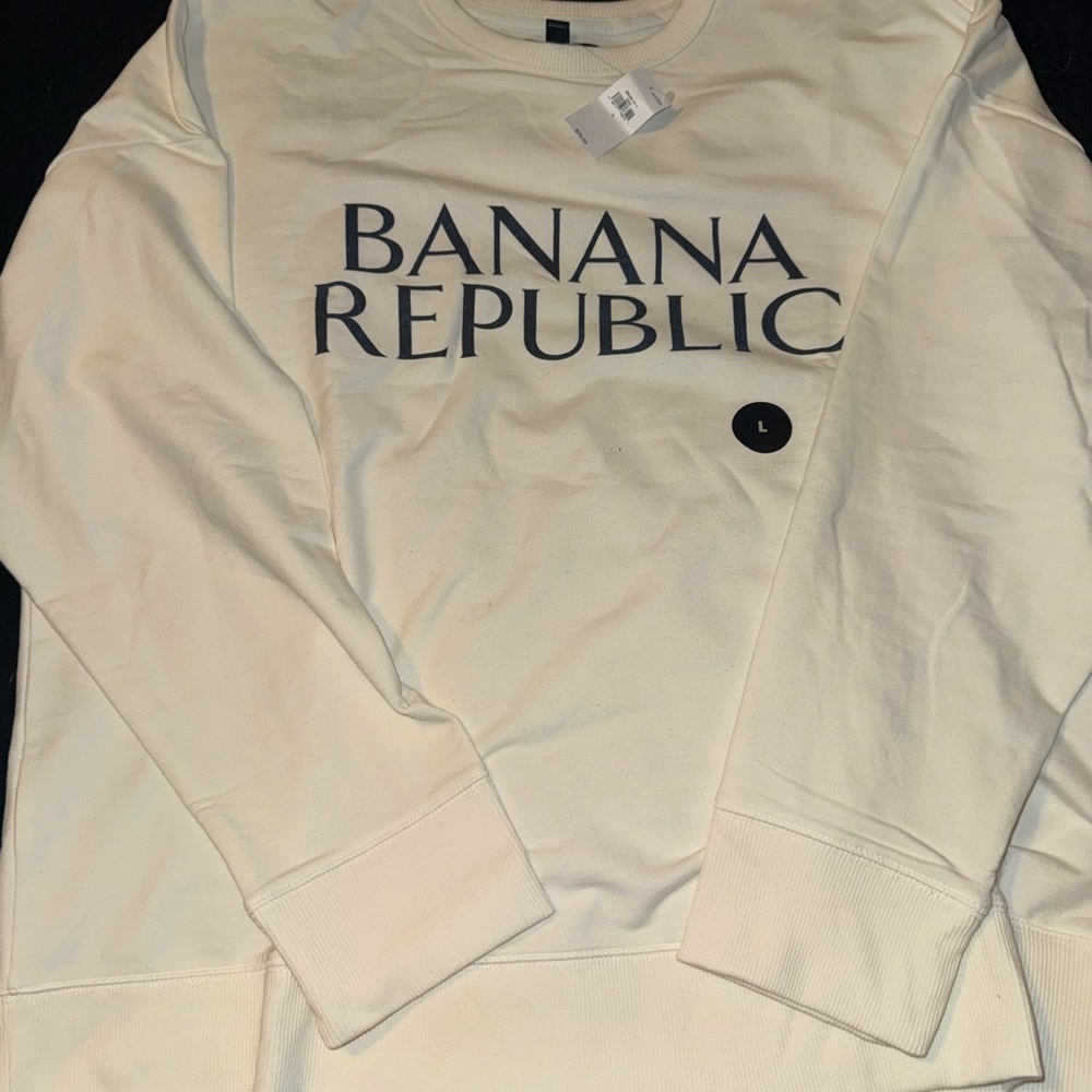 NWT Lot of 2 Banana Republic Black and Cream Logo Sweatshirts - Picture 3 of 6